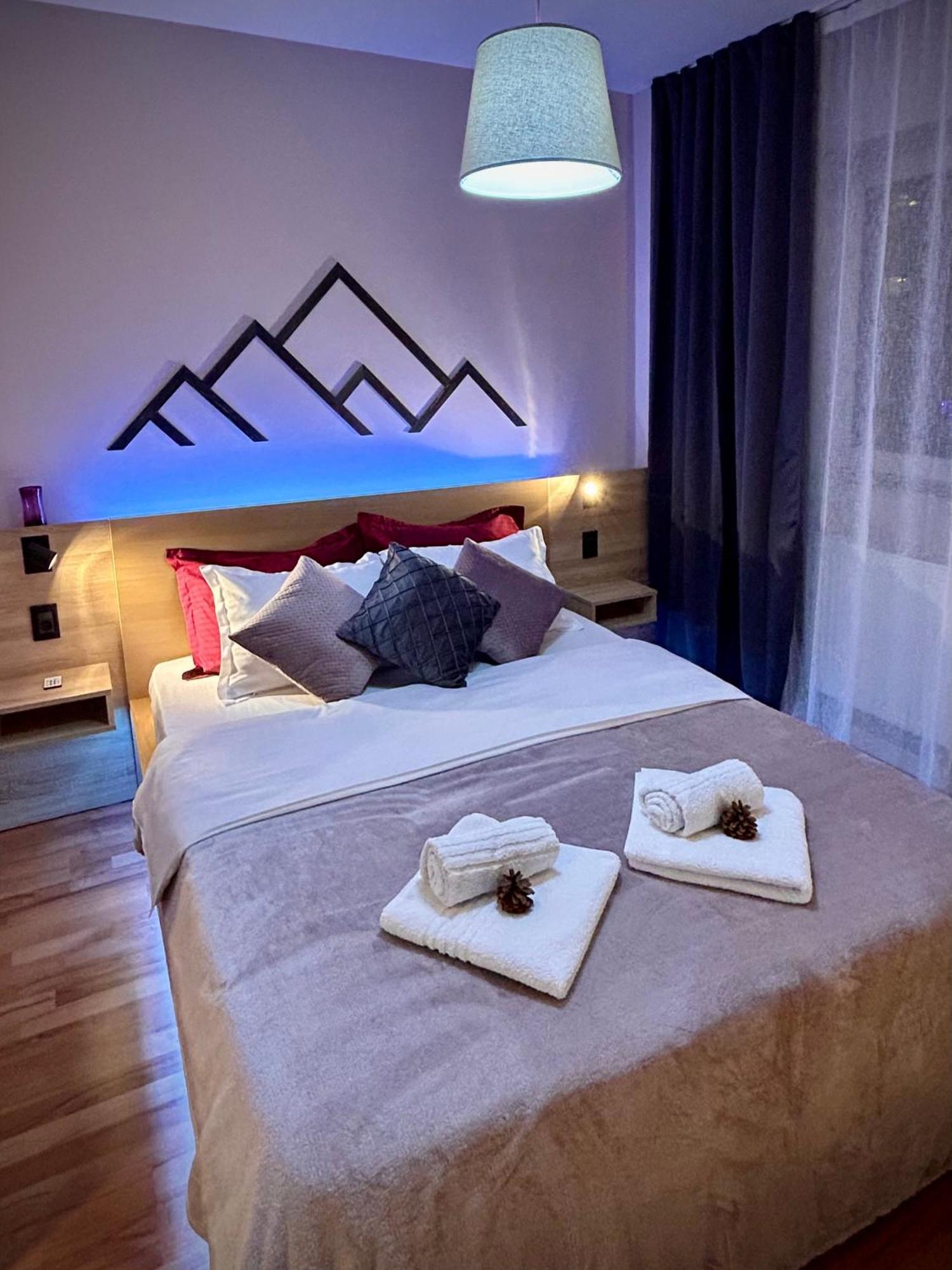Blue Mountain Residence Braşov Extérieur photo
